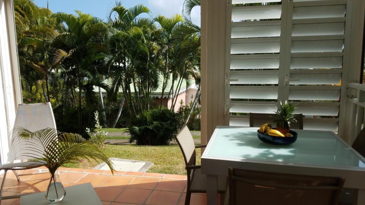 Appartement Rez-De-Chaussee De Villa A 1 Minute De La Plage Saint-Francois  Exterior photo